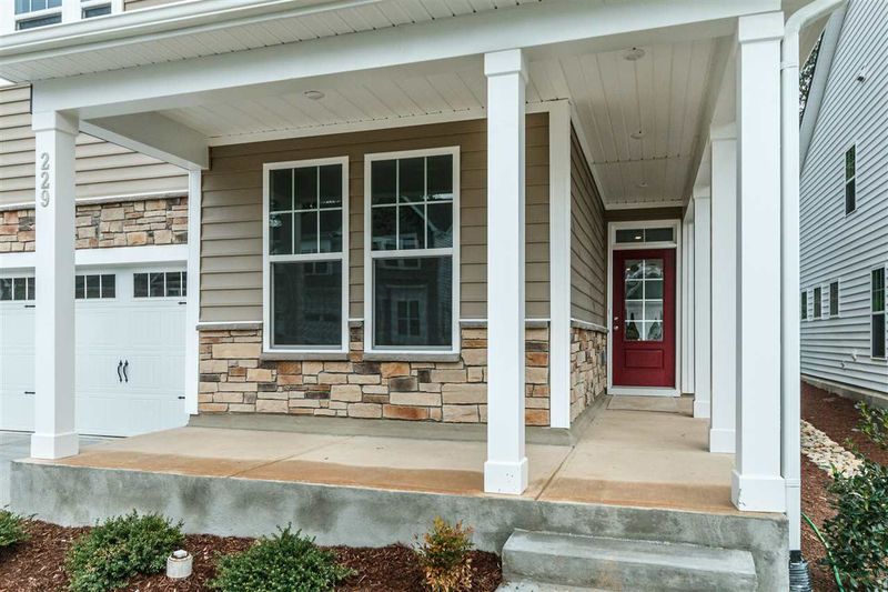 229 Silverhawk Ln, Durham, NC 27703