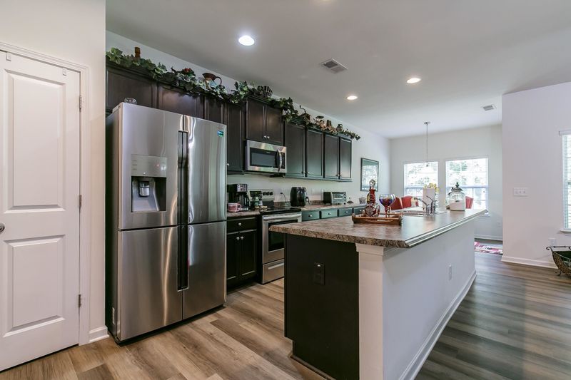229 Solstice Dr, Haw River, NC 27258