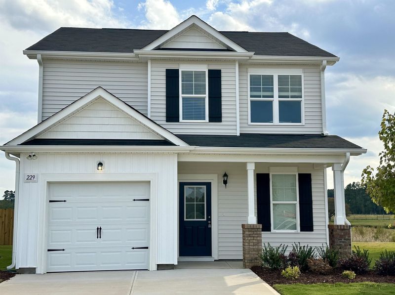 229 Sturgeon St, Smithfield, NC 27577