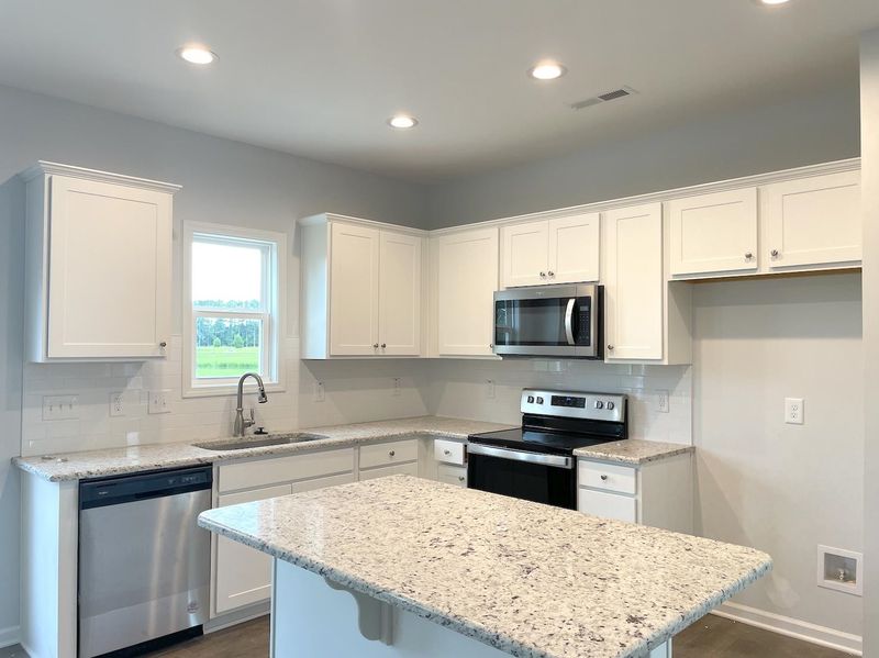 229 Sturgeon St, Smithfield, NC 27577