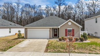 229 Summer Ranch Dr, Fuquay Varina, NC 27526