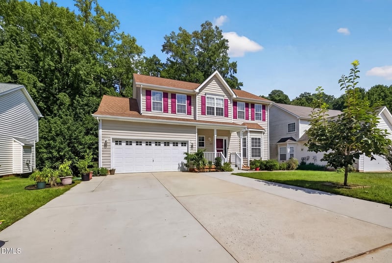 229 Tecumseh Ct, Cary, NC 27513