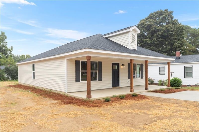 229 Washington St, Coats, NC 27521