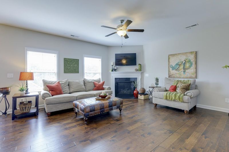229 E Webber Ln, Clayton, NC 27527