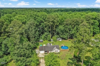 229 White Oak Farm Dr, Willow Springs, NC 27592