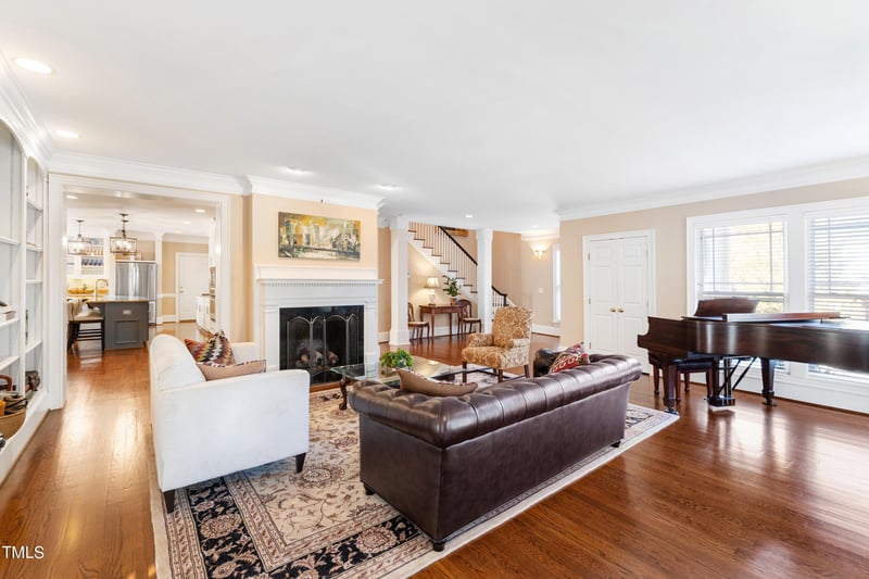 229 Woodburn Rd, Raleigh, NC 27605