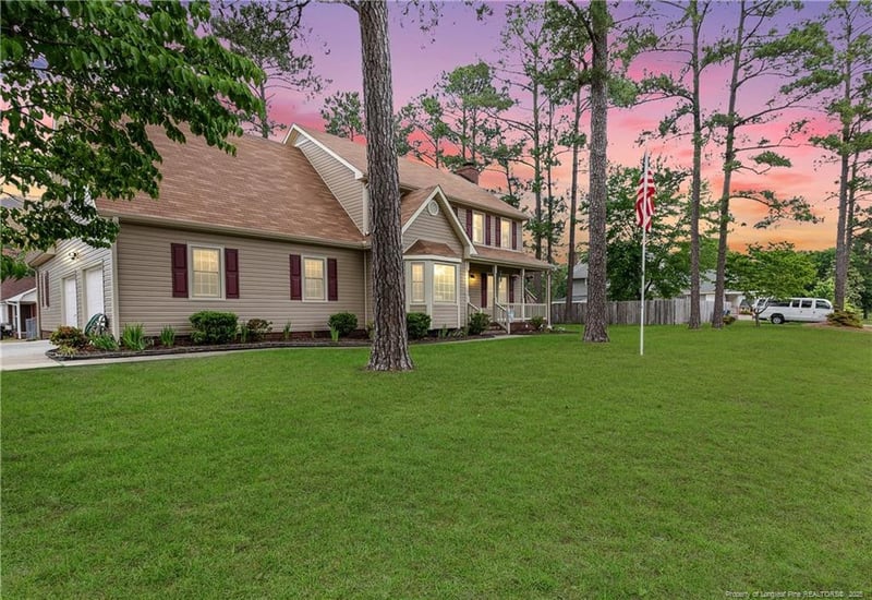 2290 Dockvale Dr, Fayetteville, NC 28306