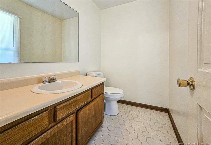 2294 Lakewell Cir, Fayetteville, NC 28306