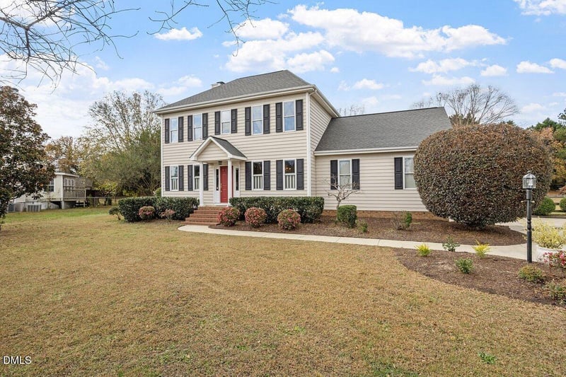 23 Annie V Dr, Clayton, NC 27520