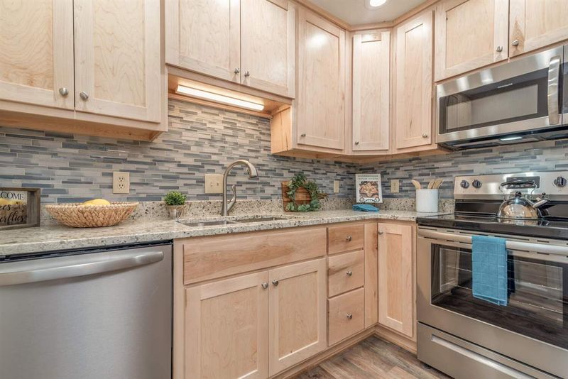 23 Meadhall Ct, Durham, NC 27713