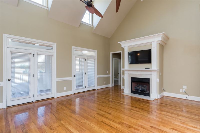 23 Parkdale Ln, Clayton, NC 27520