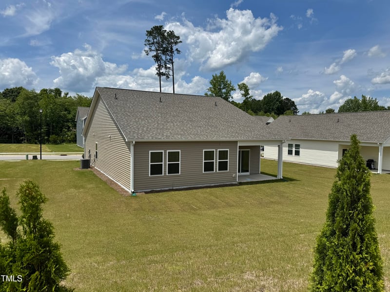23 Rolling Banks Dr, Louisburg, NC 27549