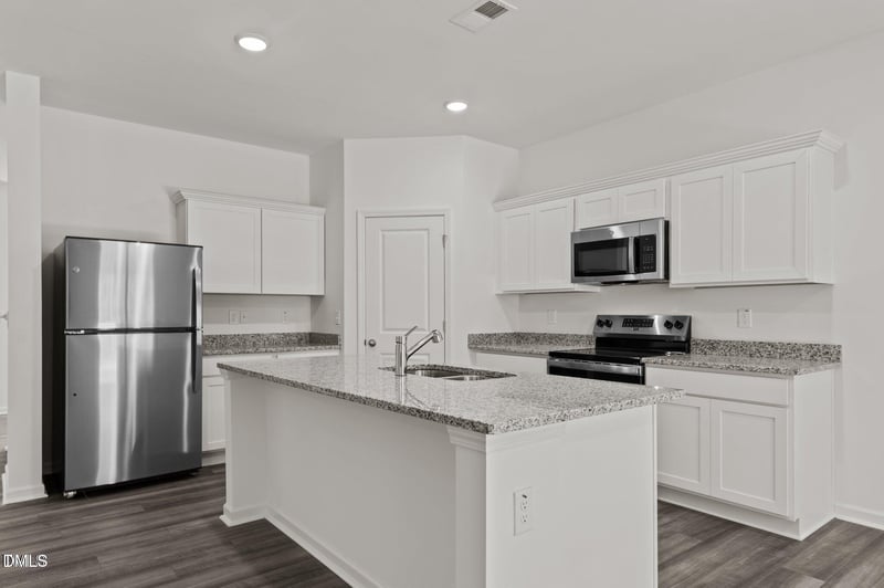 23 Rolling Star Ct, Louisburg, NC 27549
