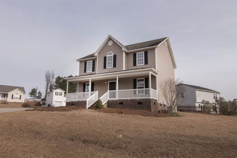 23 Stonewall Dr, Benson, NC 27504