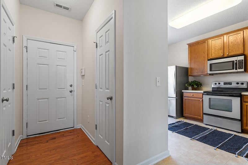 23 Suncrest Ct, Durham, NC 27703