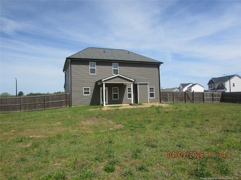 23 Tiger Paw Ln, Dunn, NC 28334