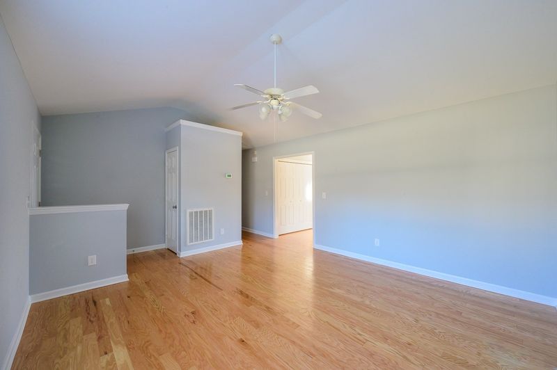 230 Beaver Ridge Dr, Youngsville, NC 27596