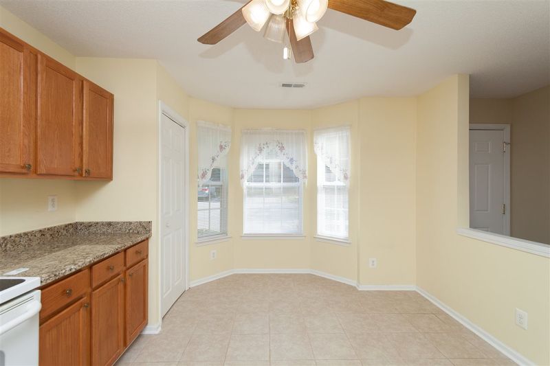 230 Blackbird Ct, Cary, NC 27511