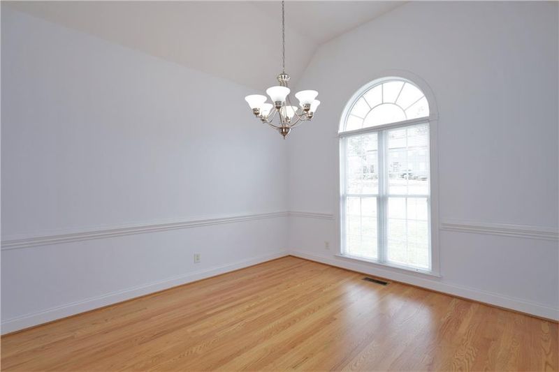 230 Coachlight Trl, Burlington, NC 27215