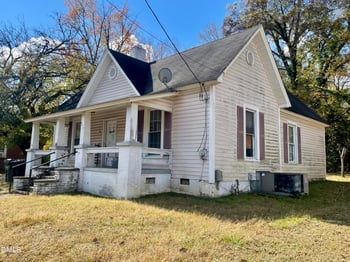 230 Hall Ave, Burlington, NC 27217