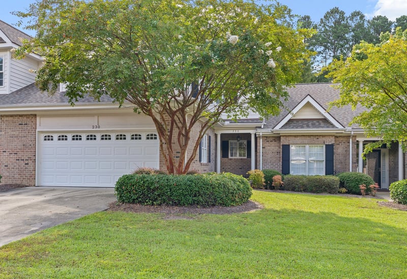 230 Lake Park Cir, Smithfield, NC 27577