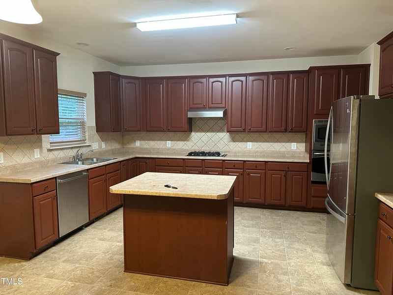 230 Mabley Pl, Cary, NC 27519