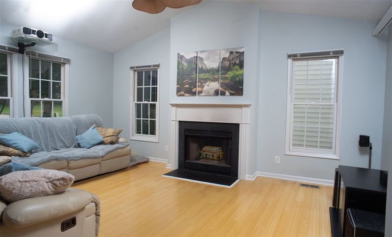 230 Mint Hill Dr, Cary, NC 27519