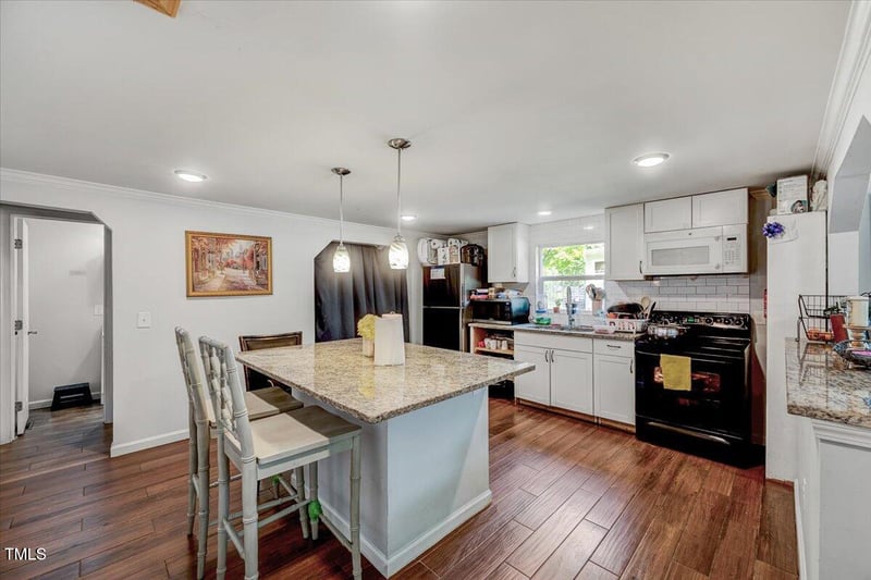 230 Parkland Rd, Raleigh, NC 27603
