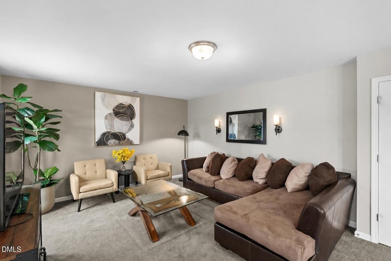 230 Rosewood Ln, Youngsville, NC 27596