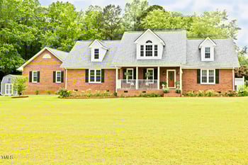 230 Wendy Pl, Benson, NC 27504