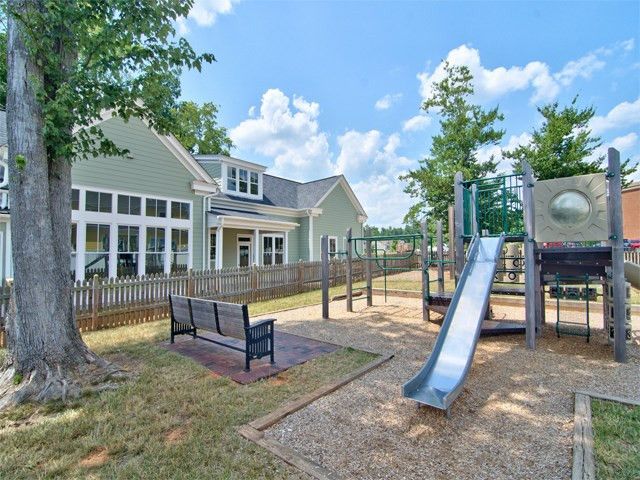 230 E Winmore Ave, Chapel Hill, NC 27516