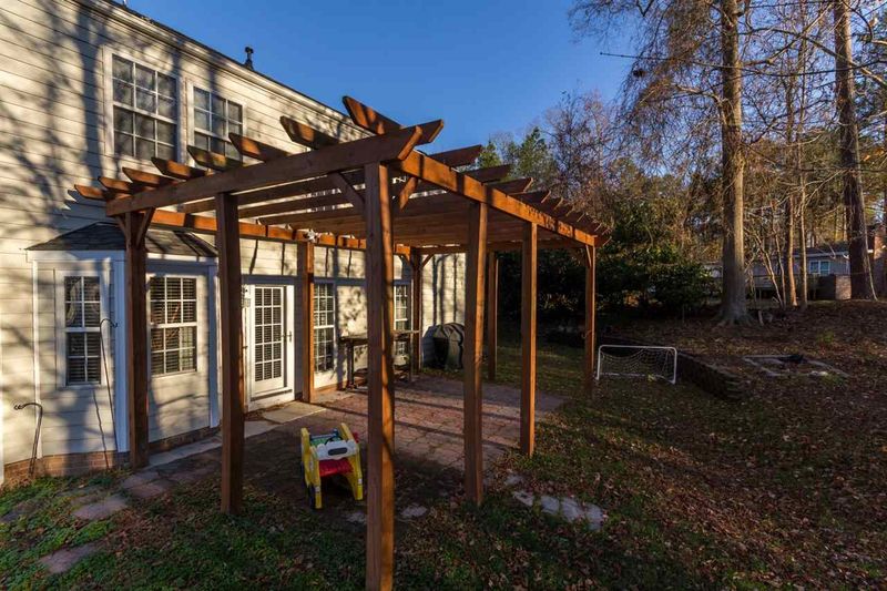 2300 Brimwater Dr, Raleigh, NC 27604