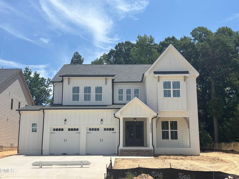 2300 Hilltop Bluffs Ct, Fuquay Varina, NC 27526