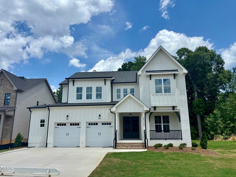 2300 Hilltop Bluffs Ct, Fuquay Varina, NC 27526
