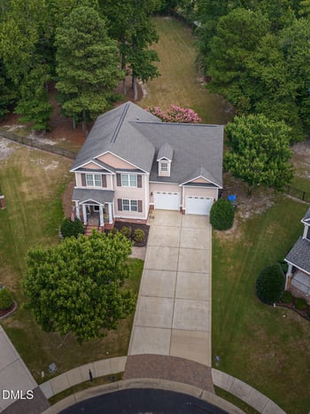 2300 Larkhaven Ct, Fayetteville, NC 28303