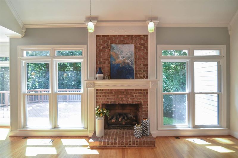 2300 Laurelford Ln, Wake Forest, NC 27587