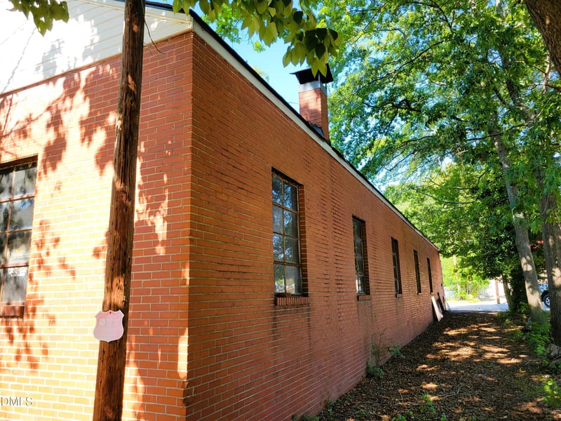 2300 Lee Ave, Sanford, NC 27330