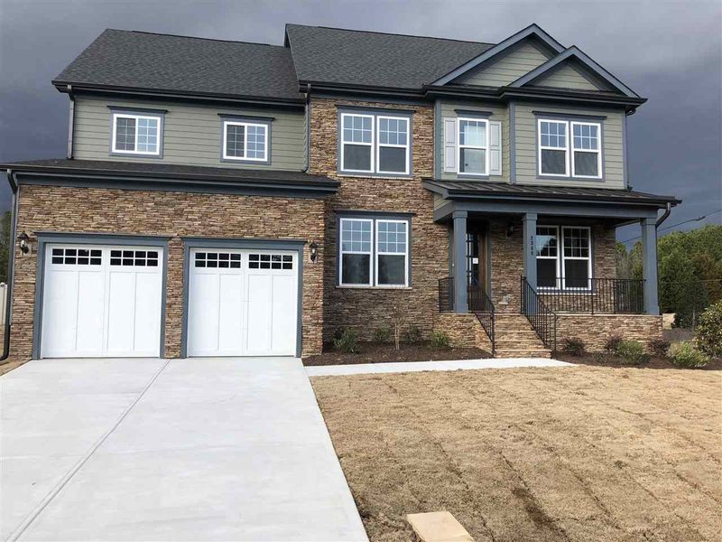 2300 Mill Estates Ln, Raleigh, NC 27606