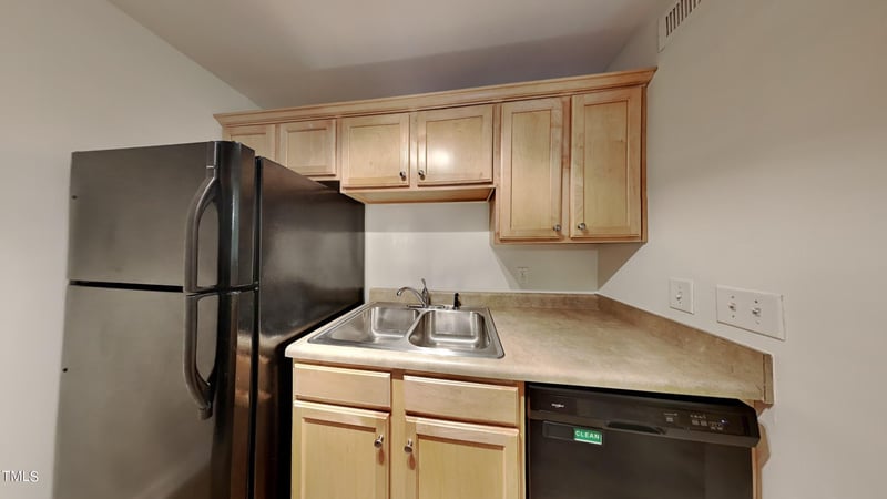 2300 Myron Dr #3, Raleigh, NC 27607