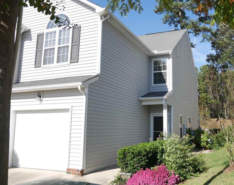 2300 Persimmon Ridge Dr, Raleigh, NC 27604