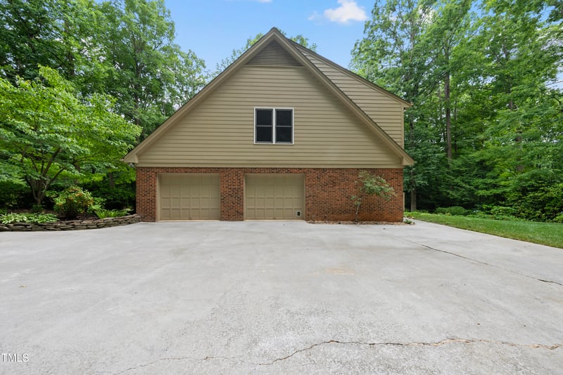 2300 Valley Forge Dr, Raleigh, NC 27615