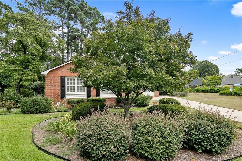 2300 Vandemere Ave, Fayetteville, NC 28304