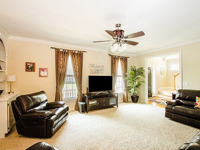 2301 Bodeswell Ln, Apex, NC 27502