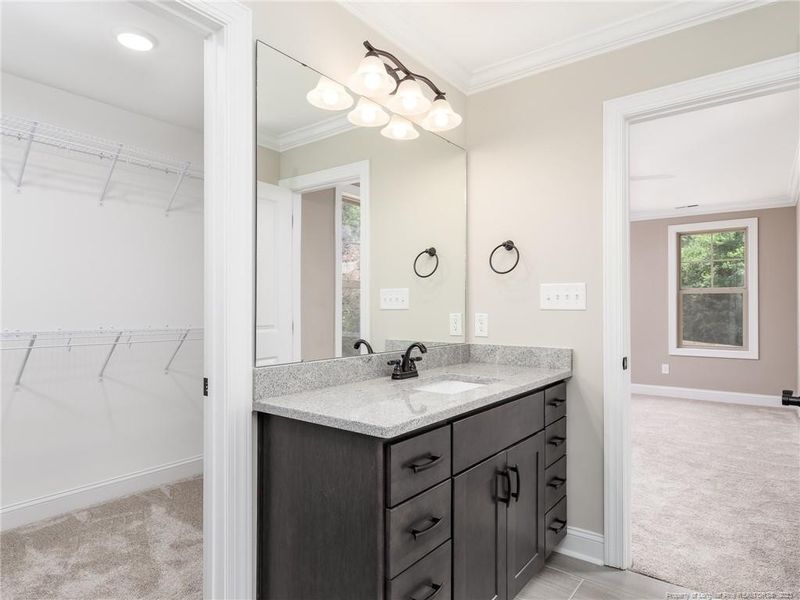 2301 Cloudspin Ct, Hope Mills, NC 28348