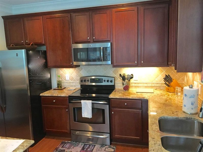 2301 Dunlin Ln, Raleigh, NC 27614