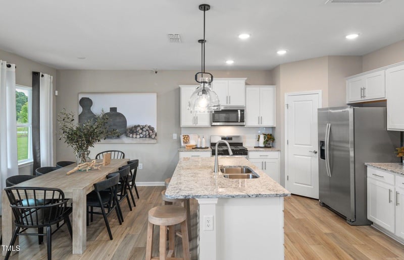 2301 Edenberry Ln, Fuquay Varina, NC 27526