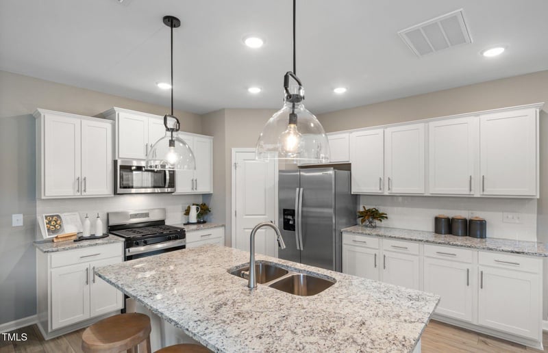 2301 Edenberry Ln, Fuquay Varina, NC 27526