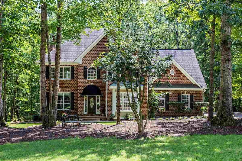 2301 Hideaway Ct, Raleigh, NC 27613