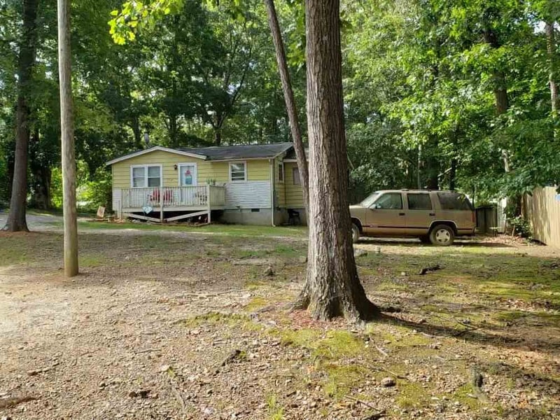 2301 Lilac Ln, Raleigh, NC 27612