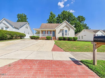 2301 Lockwood Folly Ln, Raleigh, NC 27610